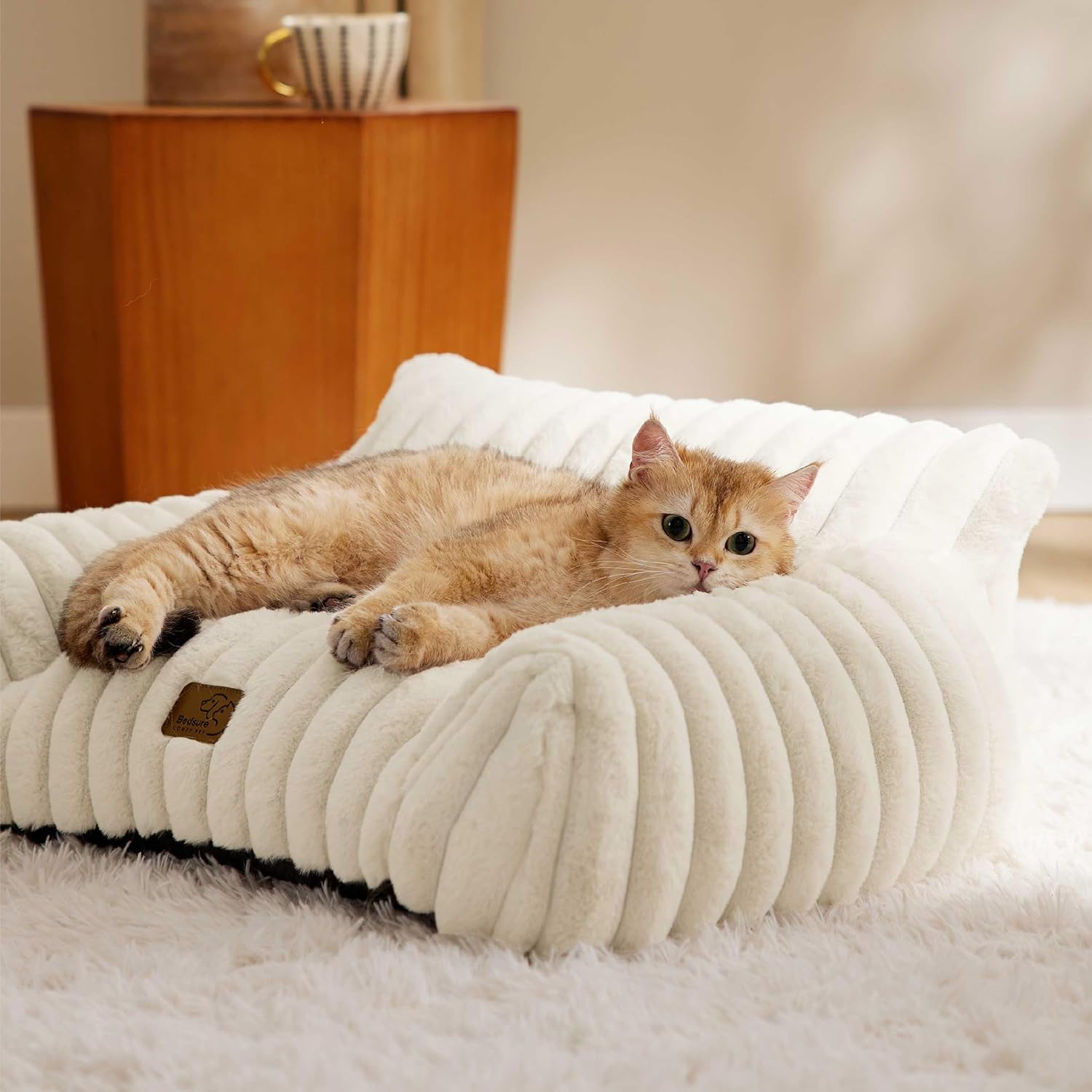 Bedsure ComfyFleece™ Cute Cat Couch for Pets - As Seen on TV on Good Day New York, Fuzzy Cats beds for Indoor Cats with Removable Washable Cover, Supportive Pet Sofa, 24inch, Cream - Happypetzone.online - Image 9