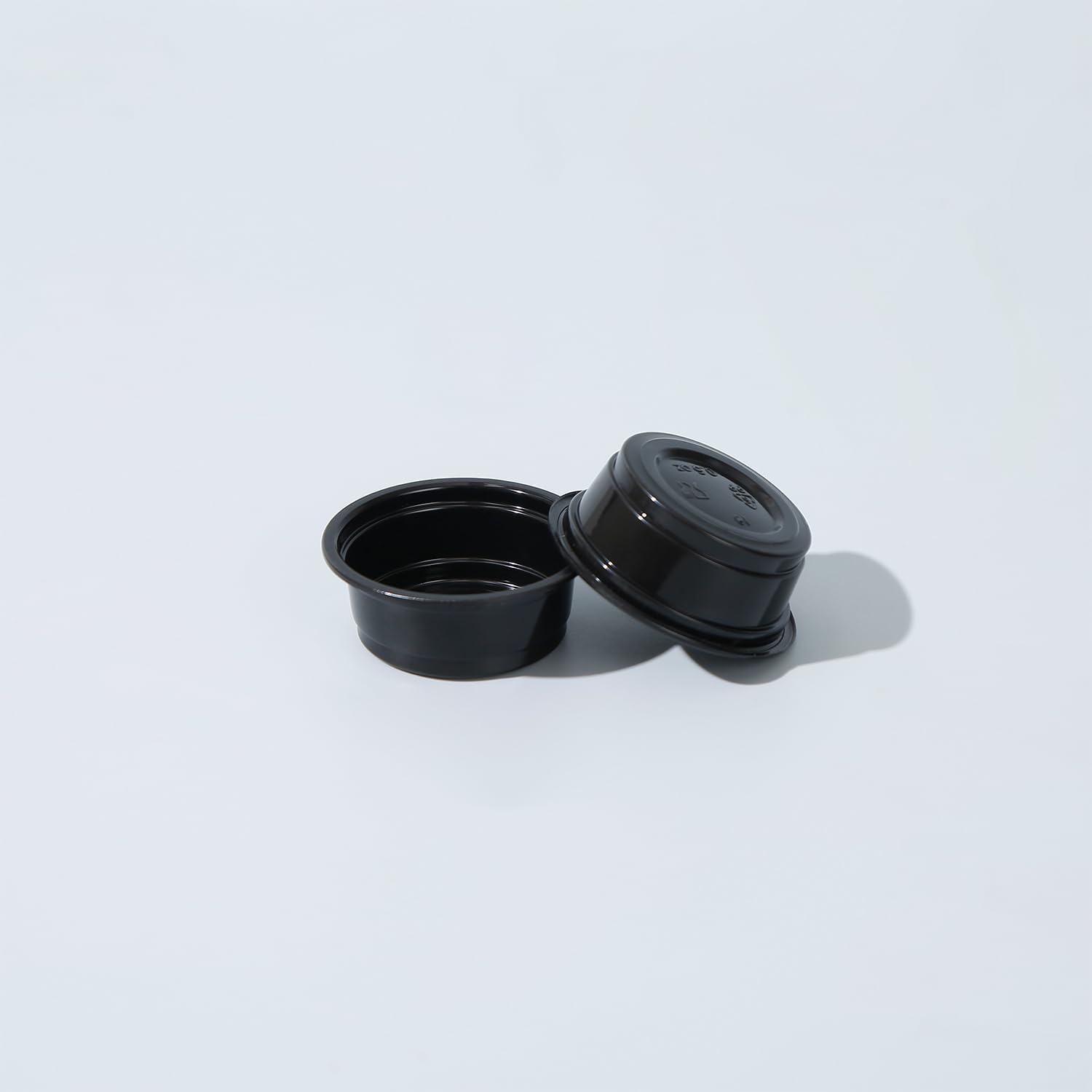Plastic Gecko Feeding Cups, 0.5 oz Small Terrarium Bowls Reptiles Food Water Feeder Ledge Cups for Lizars,Bearded Dragon,Snake,Frogs (100Pack Black) - Happypetzone.online - Image 5