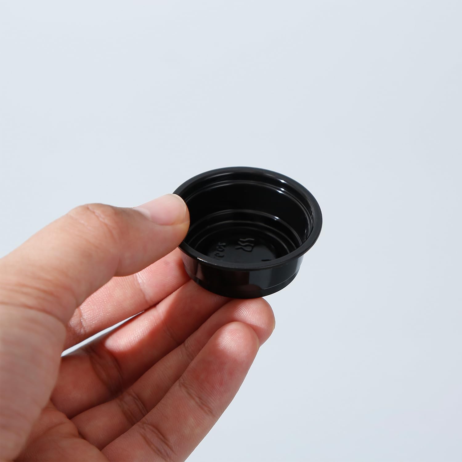 Plastic Gecko Feeding Cups, 0.5 oz Small Terrarium Bowls Reptiles Food Water Feeder Ledge Cups for Lizars,Bearded Dragon,Snake,Frogs (100Pack Black) - Happypetzone.online - Image 4
