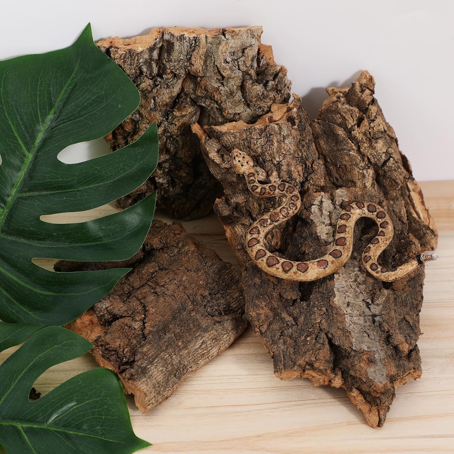 Baluue 4 Pack Reptile Cork Bark, Natural Reptile Bark Bedding for Terrarium Substrate Tank Supplies Decor for Gecko, Lizard, Tortoise, Frog, Spiders, Hermit Crabs - Happypetzone.online - Image 5